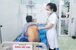 Người đàn ông nhập viện khẩn do ngộ độc thuốc lá điện tử