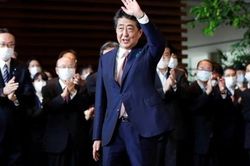 Cựu Thủ tướng Nhật Bản Shinzo Abe qua đời sau khi bị bắn