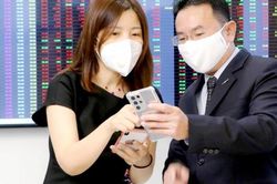 Tài khoản mở mới tăng kỷ lục nhưng thanh khoản vẫn thấp
