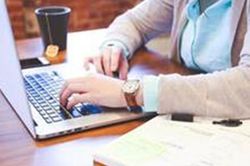 Đan Mạch: Cấm nơi tuyển dụng hỏi tuổi người xin việc