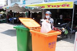 Từ 25-8: Không phân loại rác sinh hoạt sẽ bị phạt nặng
