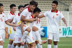 Thủ môn U19 Việt Nam chỉ bị treo giò 1 trận