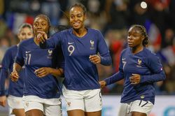 Soi kèo nhà cái nữ Pháp vs nữ Ý. Nhận định, dự đoán bóng đá nữ EURO 2022 (2h00, 11/7)