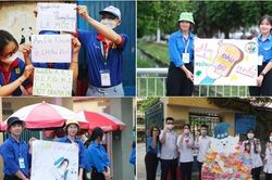 Ấn tượng với cách cổ động độc đáo của sinh viên tình nguyện trong kỳ thi tốt nghiệp THPT 2022