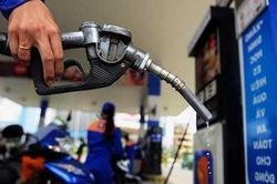Có thể đề xuất giảm thêm các loại thuế xăng dầu