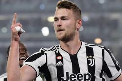 Man United, Chelsea và Bayern Munich 'đại chiến' vì trung vệ của Juventus