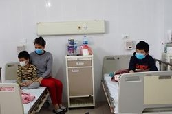Trẻ bị hậu COVID-19, điều trị tại nhà ra sao?