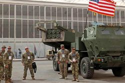 Mỹ viện trợ 400 triệu USD, cấp thêm tên lửa tầm xa HIMARS cho Ukraine