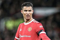 Những ngôi sao làm mình làm mẩy để đòi ra đi: Ngoài Ronaldo, còn những ai?