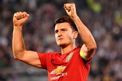 Maguire vẫn mang băng đội trưởng MU mùa tới, fan Quỷ đỏ hoảng hốt, âu lo