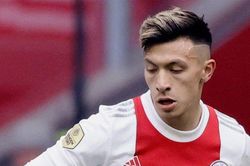 Lisandro Martinez tạo sức ép, nổi loạn để Ajax cho đến MU
