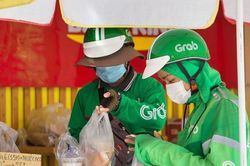 Bộ Công Thương yêu cầu Grab giải trình việc thu phụ phí nắng nóng