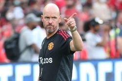HLV Ten Hag không coi trọng chiến thắng 4-0 trước Liverpool