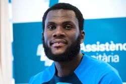 Barcelona: Xavi sẽ biến Kessie thành Toure thứ 2