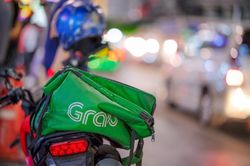 Grab phụ thu phí nắng nóng, Bộ Công Thương yêu cầu giải trình