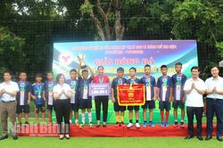 Thi đấu và trao giải bóng đá nhi đồng trong khuôn khổ Đại hội TDTT thành phố Tam Điệp lần thứ VII năm 2022