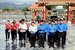 Tuổi trẻ Nho Quan dâng hương tưởng niệm, tri ân các Anh hùng liệt sỹ