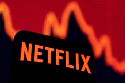 Cổ phiếu Netflix lao dốc