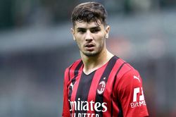 Milan: Không mua được 'Số 10', không sao?