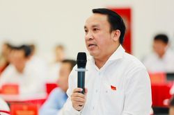 Giám đốc Sở Y tế Nghệ An lên tiếng vụ 119 y, bác sĩ nghỉ việc