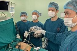 Phẫu thuật cắt thực quản, tạo hình đường tiêu hóa cho cụ ông 81 tuổi