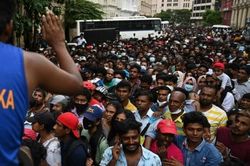 Sri Lanka ban bố tình trạng khẩn cấp
