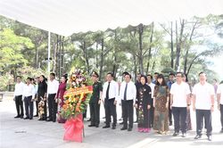 Hành trình về nguồn tưởng nhớ, tri ân các Anh hùng liệt sĩ