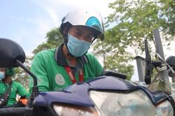Nhập nhèm các loại phụ thu: Tài xế Grab không rõ được chia bao nhiêu