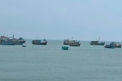 Bình Thuận: Đang tìm kiếm tàu cá và 16 lao động bị mất liên lạc giữa biển
