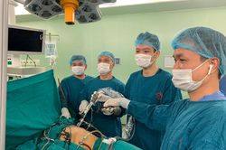 Tạo hình thực quản thành công cho bệnh nhân trên 80 tuổi bị ung thư