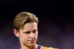 MU và Barca đạt thỏa thuận chuyển nhượng De Jong