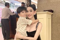 Lâm Khánh Chi 'cố gắng tươi cười' chia sẻ hành động của con trai dành cho mình trước ngày sinh nhật
