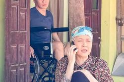 Hình ảnh ngồi xe lăn trên phim của NSND Công Lý gây chú ý