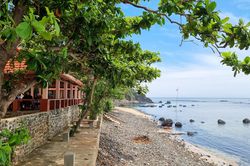 Để thắng cảnh Ba Làng An (Quảng Ngãi) bị xâm hại: Trách nhiệm thuộc về chính quyền xã Bình Châu