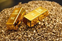 Giá vàng hôm nay 16/7: Tiếp tục xuống dốc, SJC mất mốc 68 triệu đồng/lượng