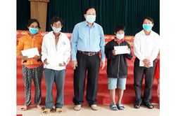 Gia Lai hưởng ứng chương trình nhắn tin từ thiện 'Chung tay xoa dịu nỗi đau da cam'