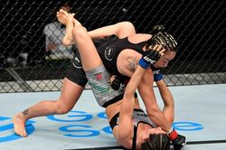 Tranh đai UFC, Carla Esparza nói lời thẳng thắn về Marina Rodriguez