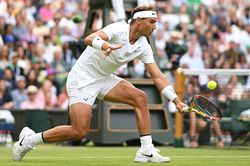 Nadal rộng cửa số 1 ATP vào cuối năm
