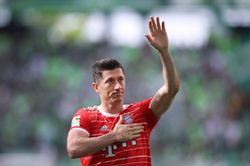Barcelona và Bayern đạt thỏa thuận chuyển nhượng Robert Lewandowski