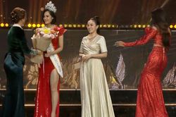 Điều thất vọng ở Hoa hậu các Dân tộc Việt Nam: Thí sinh catwalk hời hợt, màn trao vương miện trôi tuột