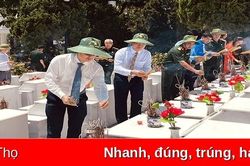 Khu Di tích lịch sử Đền Hùng dâng hương tri ân các anh hùng liệt sỹ