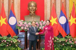 Phó chủ tịch nước Lào thăm chính thức Việt Nam