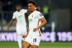 Chuyển nhượng 18/7: MU mua tiếp trung vệ sau Martinez, Bayern xong vụ De Ligt