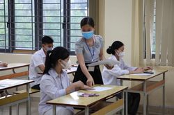 Chấm thi tốt nghiệp THPT 2022 tại TP.HCM: Môn Văn thấp nhất là 0,75 điểm, nguyên nhân do đâu?