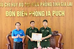 Gia Lai: Tặng bằng khen người tốt-việc tốt cho Chi Đoàn Đồn Biên phòng Ia Púch
