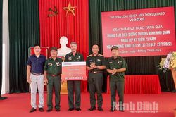 Viettel Ninh Bình thăm và tặng quà các thương, bệnh binh