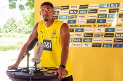 Ngôi sao Dortmund vừa mua thay Haaland bị phát hiện ung thư