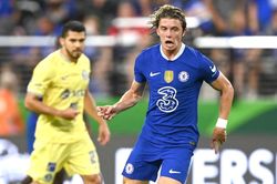 Thấy gì từ mùa Hè của Chelsea?