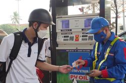Tiếp tục tính toán phương án giảm thuế tiêu thụ đặc biệt, thuế giá trị gia tăng đối với xăng dầu