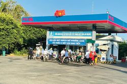 Giá nhiên liệu tăng, đời sống người dân bị ảnh hưởng